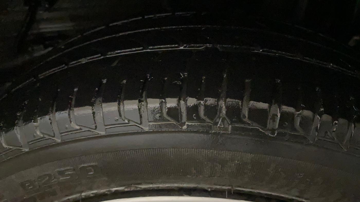 2022 Tata Tiago XZ PLUS CNG, CNG, Manual, 34,321 km, Left Rear Tyre Tread