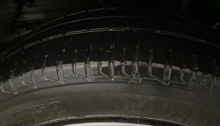2022 Tata Tiago XZ PLUS CNG, CNG, Manual, 34,321 km, Left Rear Tyre Tread