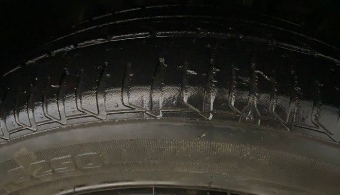 2022 Tata Tiago XZ PLUS CNG, CNG, Manual, 34,321 km, Right Front Tyre Tread