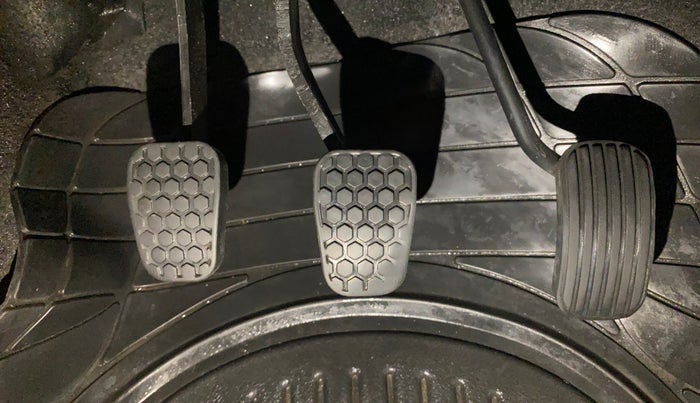 2022 Tata Tiago XZ PLUS CNG, CNG, Manual, 34,321 km, Pedals