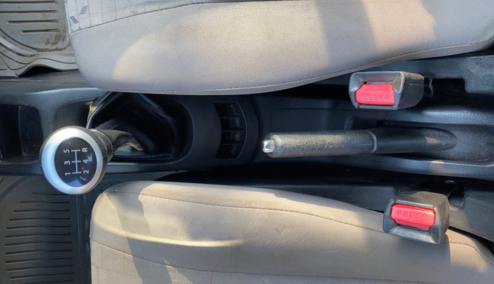 2015 Maruti Wagon R 1.0 VXI, Petrol, Manual, 88,204 km, Gear Lever