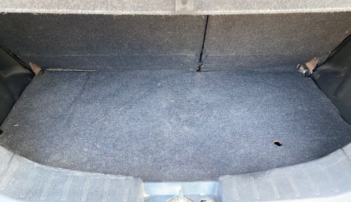 2015 Maruti Wagon R 1.0 VXI, Petrol, Manual, 88,204 km, Boot Inside