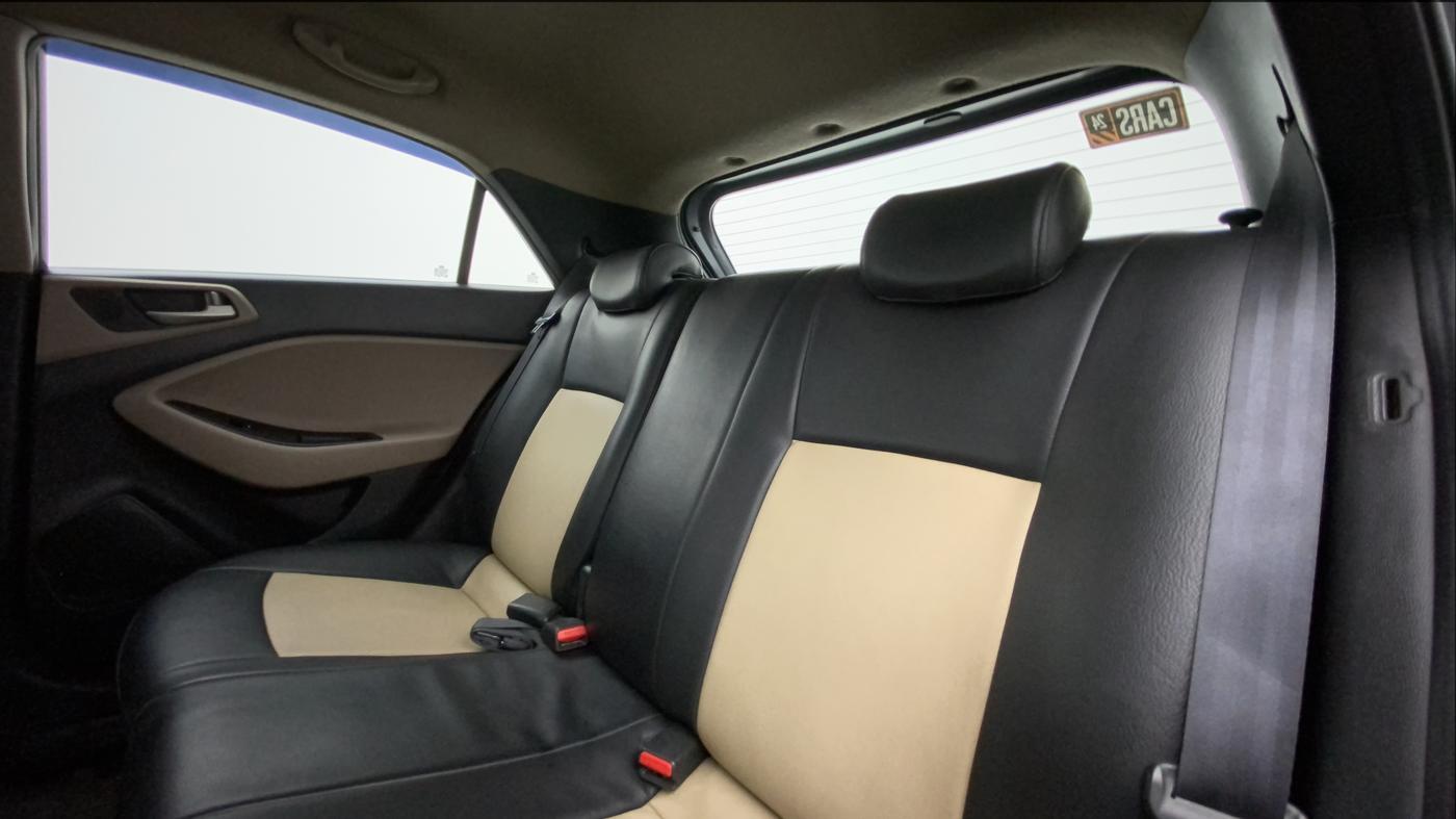 2015 Hyundai Elite i20 ASTA 1.2, Petrol, Manual, 58,324 km, Right Side Rear Door Cabin