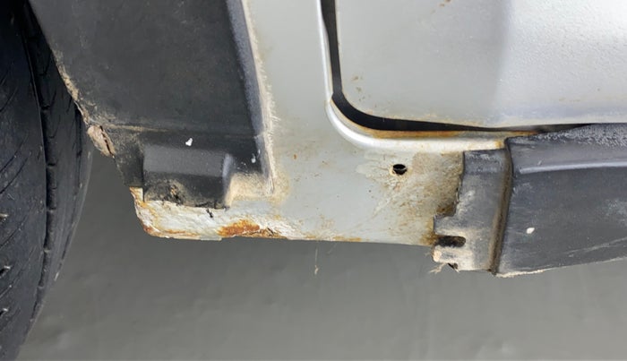 2017 Mahindra Kuv100 K4 6 STR, Petrol, Manual, 36,190 km, Left running board - Slight discoloration