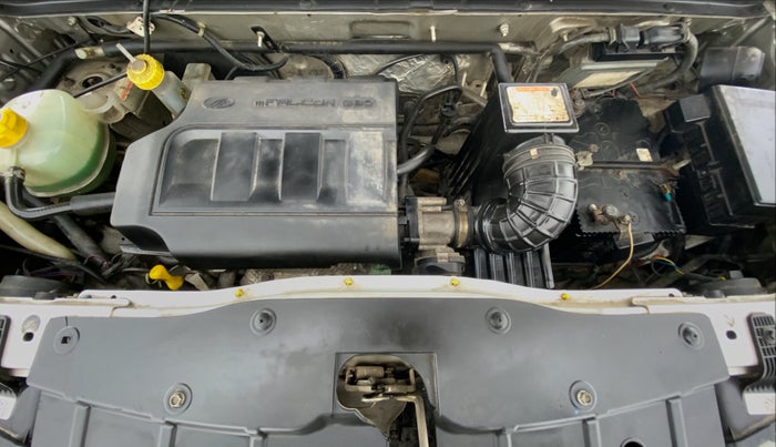 2017 Mahindra Kuv100 K4 6 STR, Petrol, Manual, 36,190 km, Open Bonet