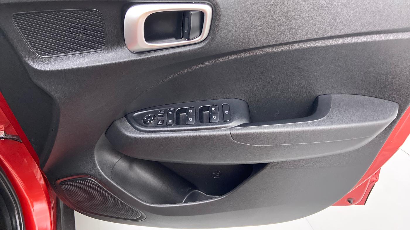 2019 Hyundai VENUE 1.0 TURBO GDI SX+ AT, Petrol, Automatic, 14,667 km, Driver Side Door Panels Control