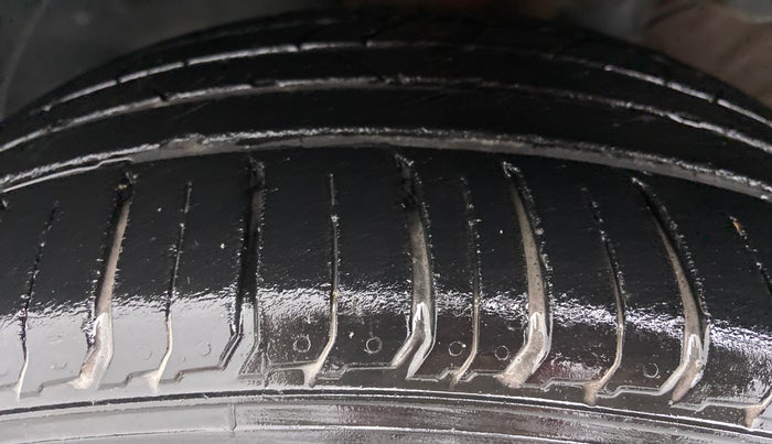 2019 Hyundai VENUE 1.0 TURBO GDI SX+ AT, Petrol, Automatic, 14,667 km, Left Front Tyre Tread