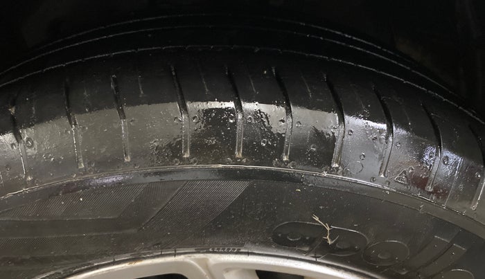 2014 Ford Ecosport TITANIUM 1.5L PETROL, Petrol, Manual, 49,367 km, Left Front Tyre Tread