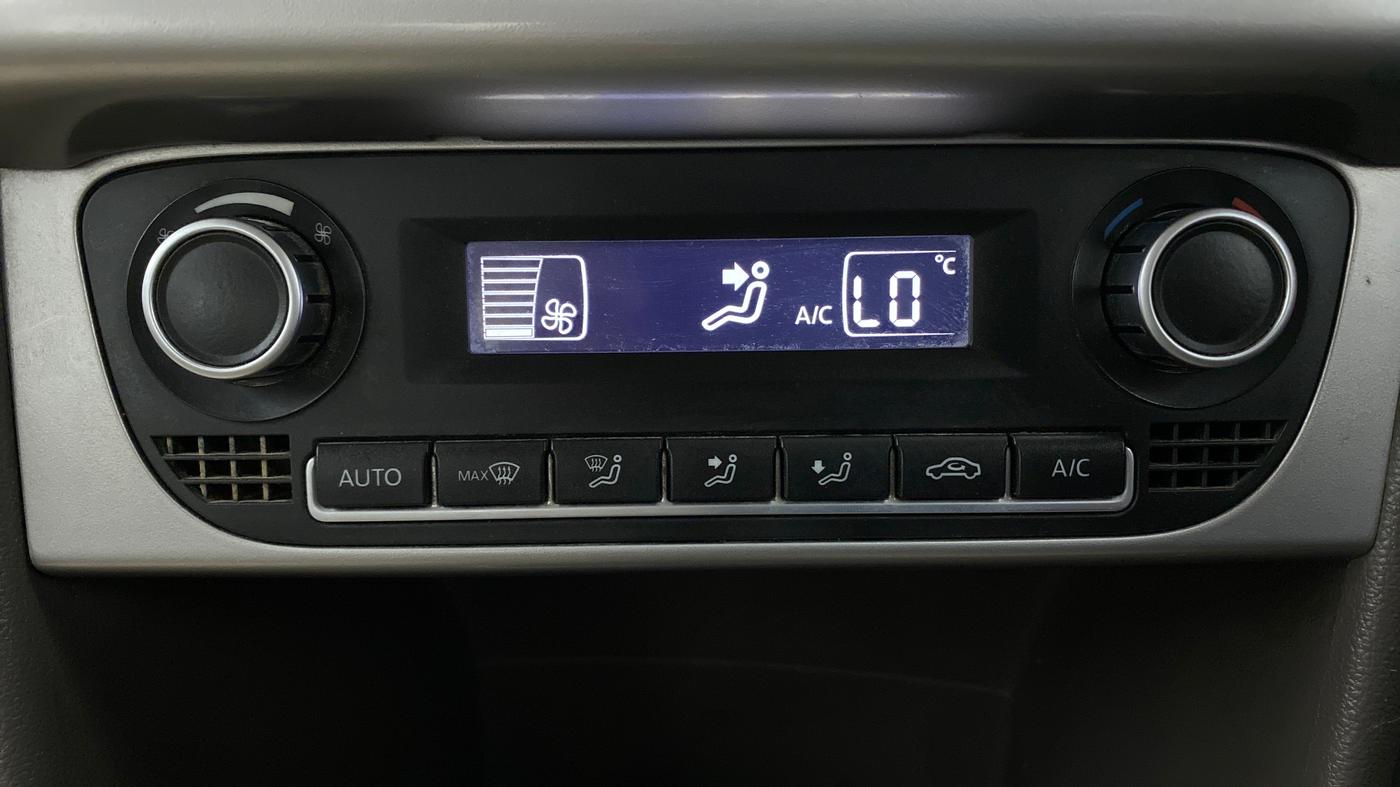 2015 Volkswagen Vento HIGHLINE PETROL, Petrol, Manual, 60,003 km, Automatic Climate Control