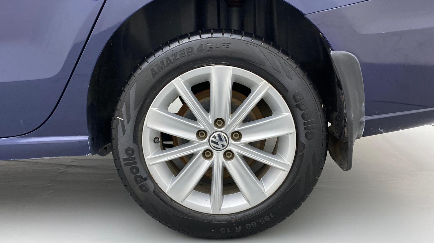 2015 Volkswagen Vento HIGHLINE PETROL, Petrol, Manual, 60,003 km, Left Rear Wheel