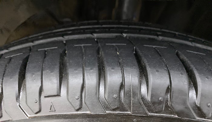 2020 Maruti Ertiga ZXI Plus SHVS, Petrol, Manual, 8,601 km, Left Front Tyre Tread