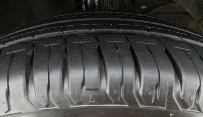 2020 Maruti Ertiga ZXI Plus SHVS, Petrol, Manual, 8,601 km, Right Front Tyre Tread