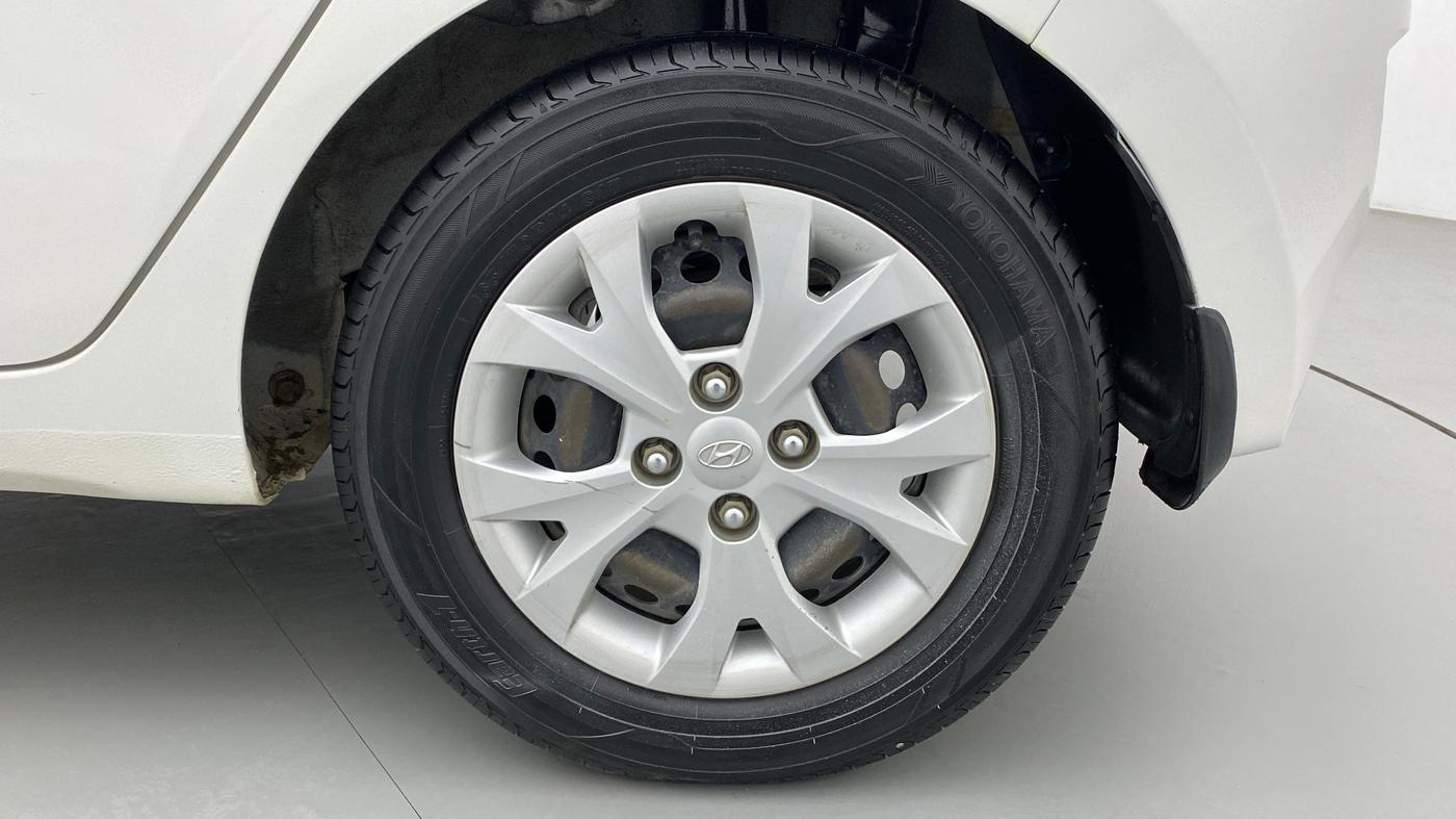 2015 Hyundai Grand i10 MAGNA 1.2 KAPPA VTVT, CNG, Manual, 75,716 km, Left Rear Wheel