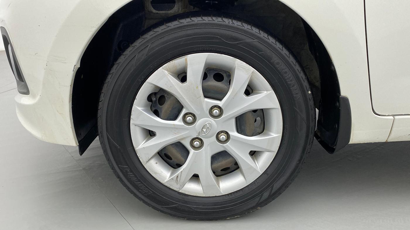 2015 Hyundai Grand i10 MAGNA 1.2 KAPPA VTVT, CNG, Manual, 75,716 km, Left Front Wheel