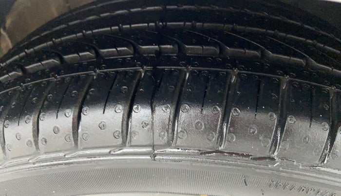 2017 Volkswagen Polo GT TSI 1.2 PETROL AT, Petrol, Automatic, 56,001 km, Right Front Tyre Tread