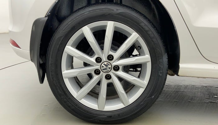 2017 Volkswagen Polo GT TSI 1.2 PETROL AT, Petrol, Automatic, 56,001 km, Right Rear Wheel