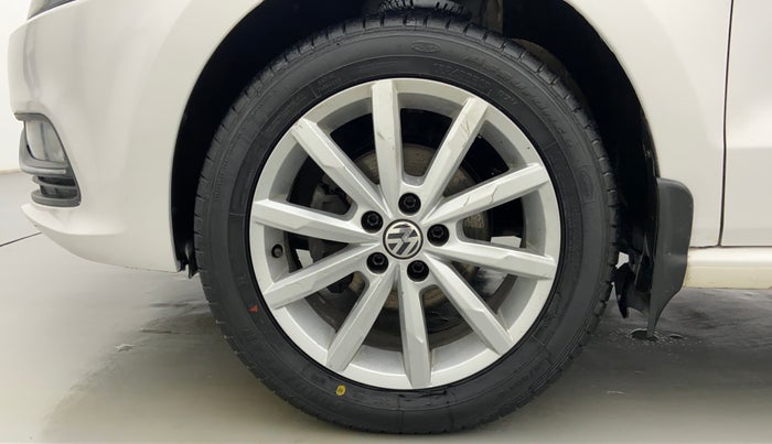 2017 Volkswagen Polo GT TSI 1.2 PETROL AT, Petrol, Automatic, 56,001 km, Left Front Wheel