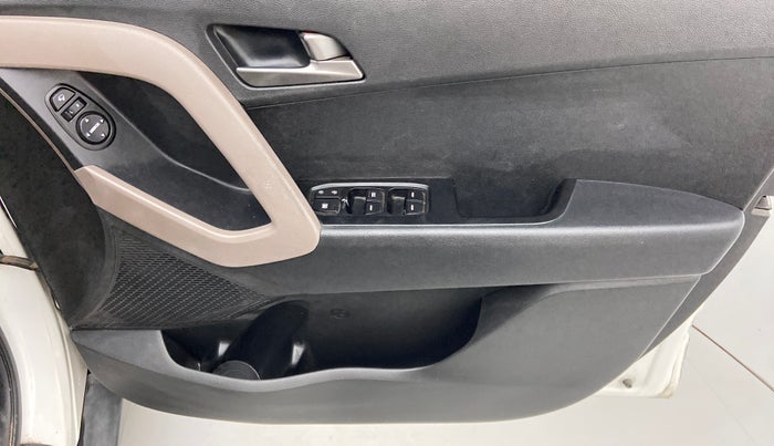 2016 Hyundai Creta SX PLUS 1.6 PETROL, Petrol, Manual, 88,174 km, Driver Side Door Panels Control