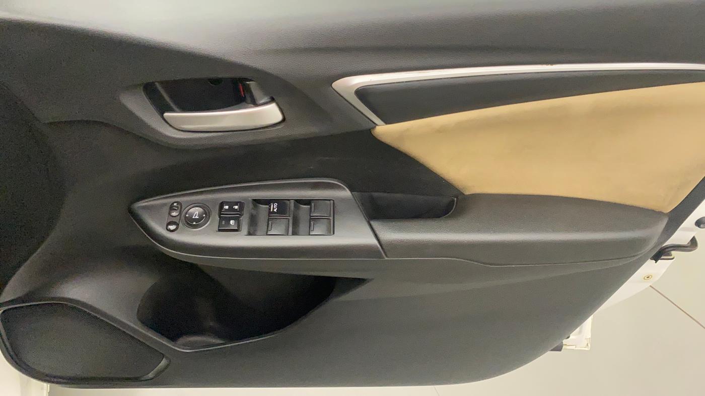 2019 Honda Jazz 1.2L I-VTEC VX CVT, Petrol, Automatic, 46,371 km, Driver Side Door Panels Control