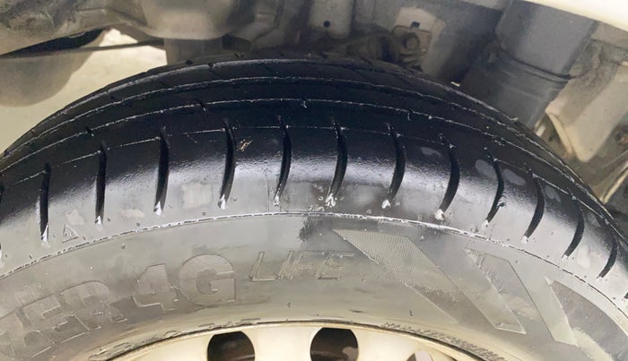 2013 Hyundai Eon ERA +, Petrol, Manual, 62,934 km, Left Rear Tyre Tread