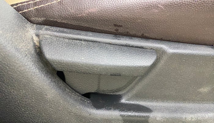 2013 Hyundai Eon ERA +, Petrol, Manual, 62,934 km, Driver Side Adjustment Panel