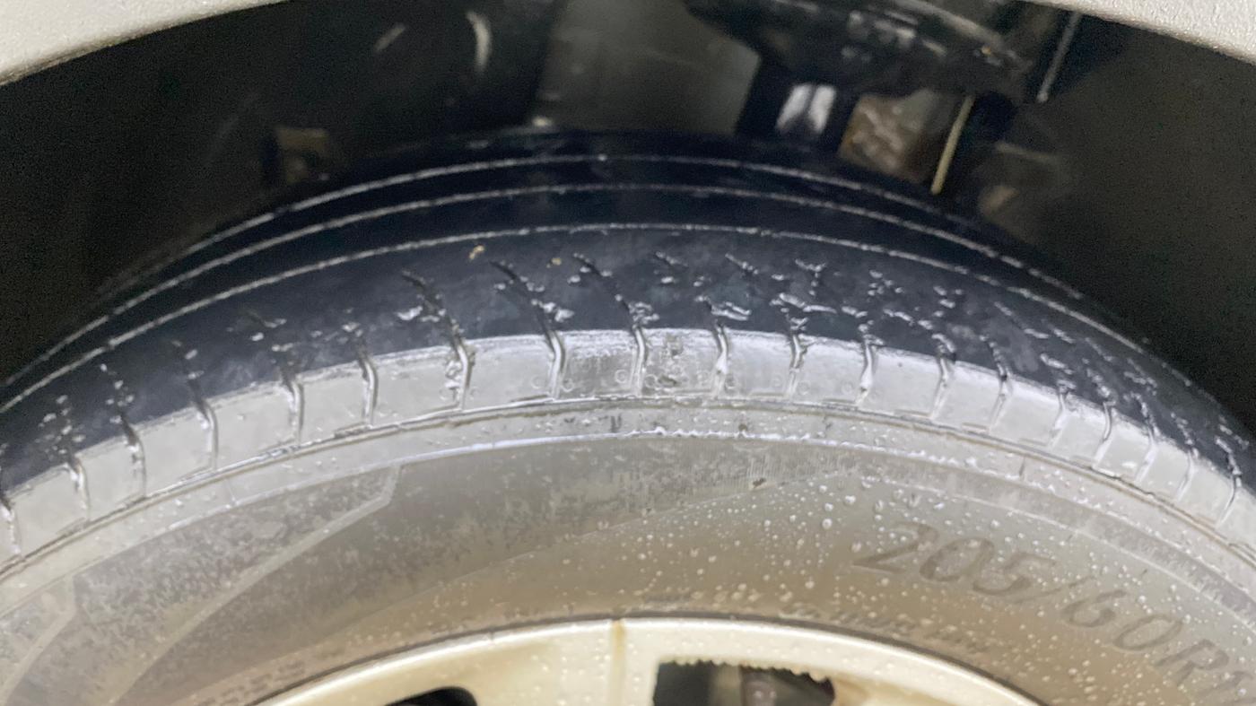 2022 Volkswagen TAIGUN HIGHLINE 1.0 TSI AT, Petrol, Automatic, 57,237 km, Left Front Tyre Tread