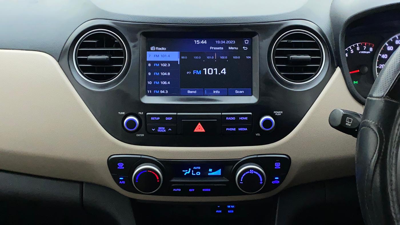 2017 Hyundai Grand i10 ASTA 1.2 KAPPA VTVT, Petrol, Manual, 40,120 km, Air Conditioner
