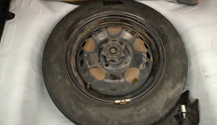 2017 Hyundai Grand i10 MAGNA AT 1.2 KAPPA VTVT, Petrol, Automatic, 98,325 km, Spare Tyre