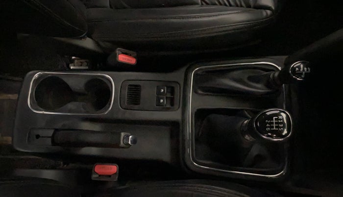 2023 Mahindra Thar LX HARD TOP 4WD MT, Diesel, Manual, 82,278 km, Gear Lever