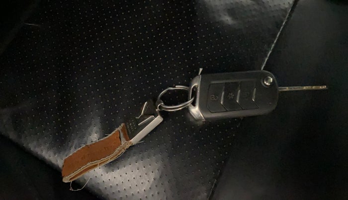 2023 Mahindra Thar LX HARD TOP 4WD MT, Diesel, Manual, 82,278 km, Key Close Up