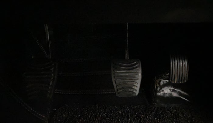 2023 Mahindra Thar LX HARD TOP 4WD MT, Diesel, Manual, 82,278 km, Pedals