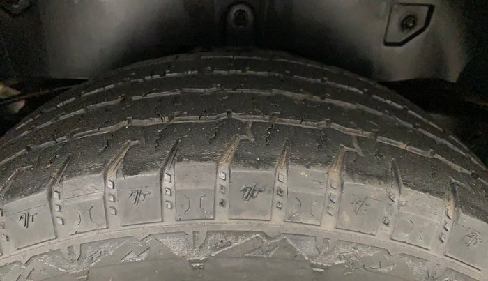 2023 Mahindra Thar LX HARD TOP 4WD MT, Diesel, Manual, 82,278 km, Right Rear Tyre Tread