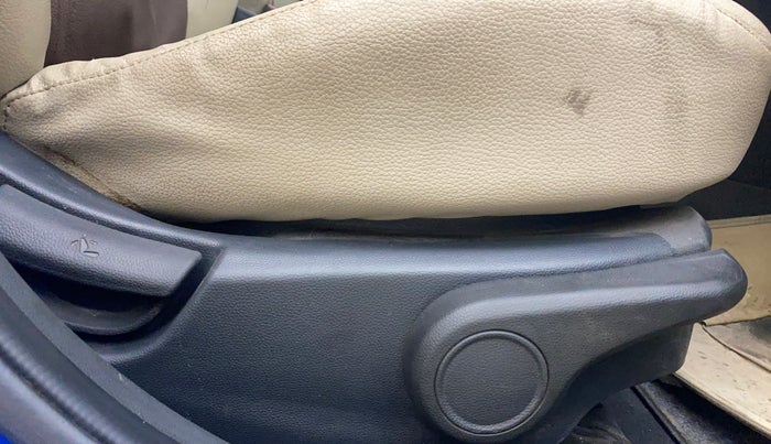 2015 Hyundai Xcent S 1.1 CRDI (O), Diesel, Manual, 98,047 km, Driver Side Adjustment Panel