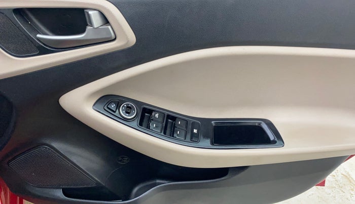 2015 Hyundai Elite i20 ASTA 1.2, Petrol, Manual, 79,170 km, Driver Side Door Panels Control