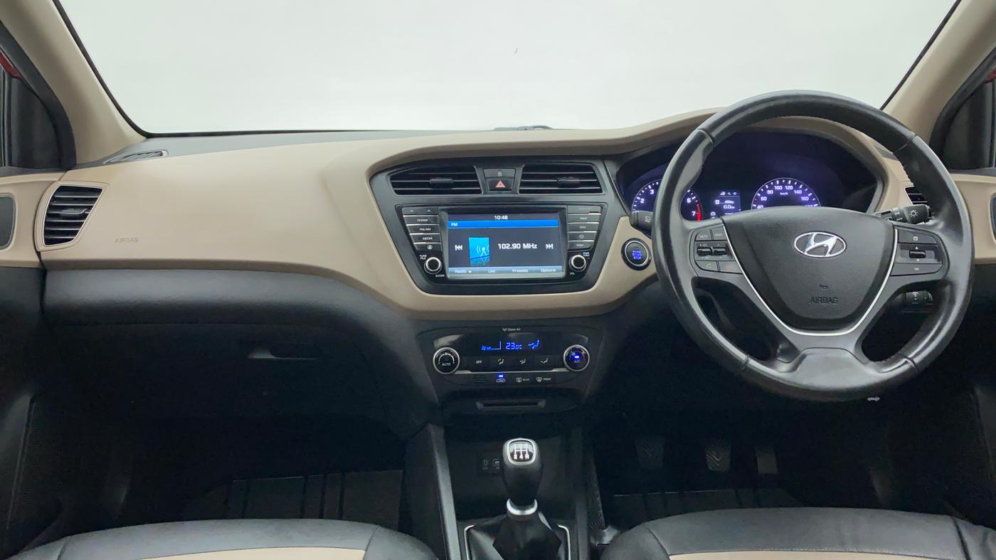 2016 Hyundai Elite i20 ASTA 1.2 (O), Petrol, Manual, 67,279 km, Dashboard