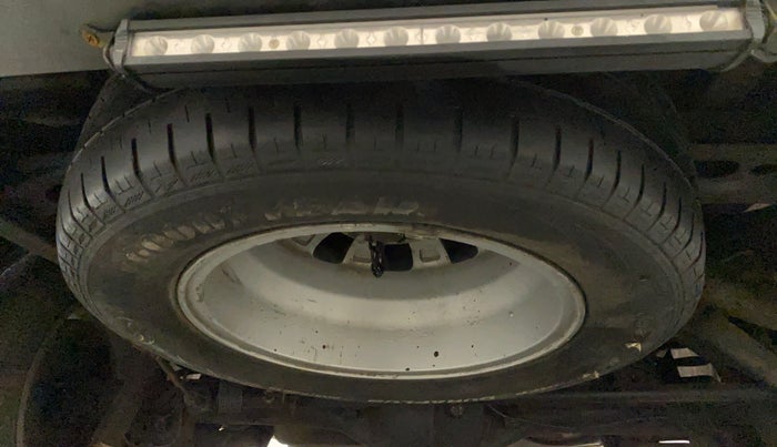 2014 Toyota Innova 2.5 VX 7 STR, Diesel, Manual, 93,272 km, Spare Tyre