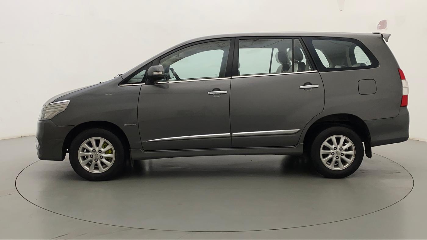 2014 Toyota Innova 2.5 VX 7 STR, Diesel, Manual, 93,272 km, Left Side