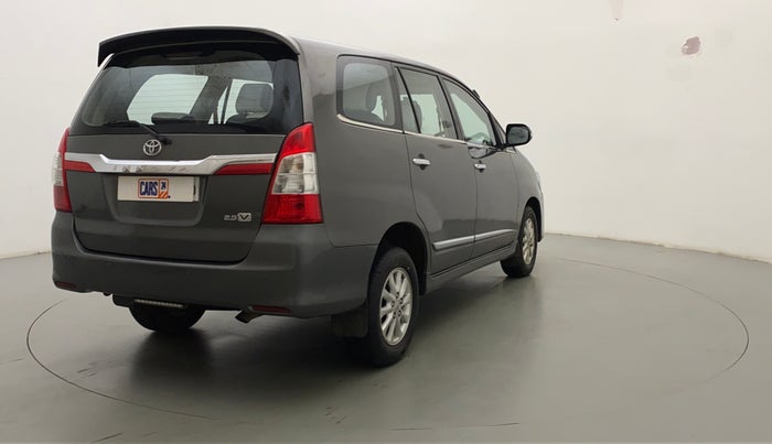 2014 Toyota Innova 2.5 VX 7 STR, Diesel, Manual, 93,272 km, Right Back Diagonal