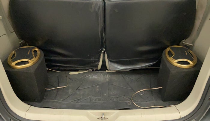 2014 Toyota Innova 2.5 VX 7 STR, Diesel, Manual, 93,272 km, Boot Inside