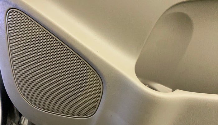 2014 Toyota Innova 2.5 VX 7 STR, Diesel, Manual, 93,272 km, Speaker