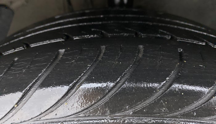 2012 Hyundai i20 ASTA 1.2, Petrol, Manual, 53,699 km, Left Front Tyre Tread