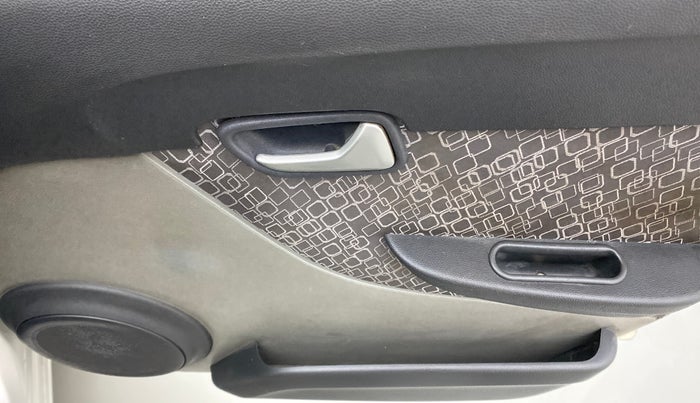 2016 Maruti Alto 800 VXI, Petrol, Manual, 95,961 km, Driver Side Door Panels Control