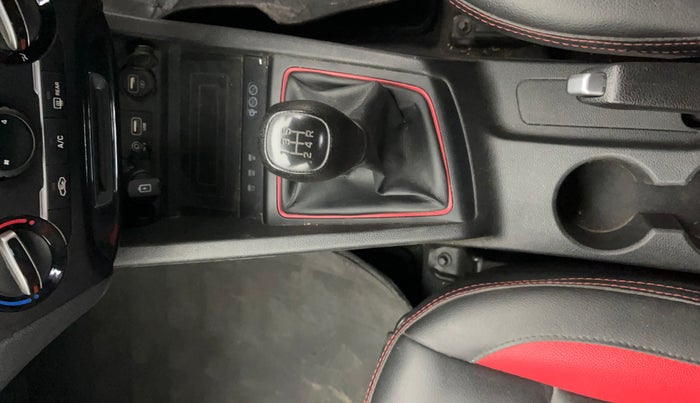 2019 Hyundai Elite i20 SPORTZ PLUS 1.2 DUAL TONE, Petrol, Manual, 24,581 km, Gear Lever