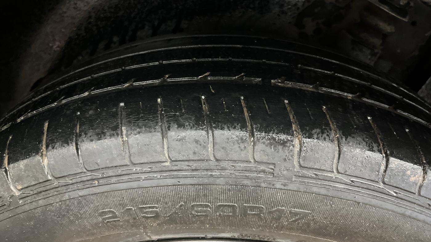 2019 KIA SELTOS GTX AT 1.4 PETROL DUAL TONE, Petrol, Automatic, 72,932 km, Left Rear Tyre Tread