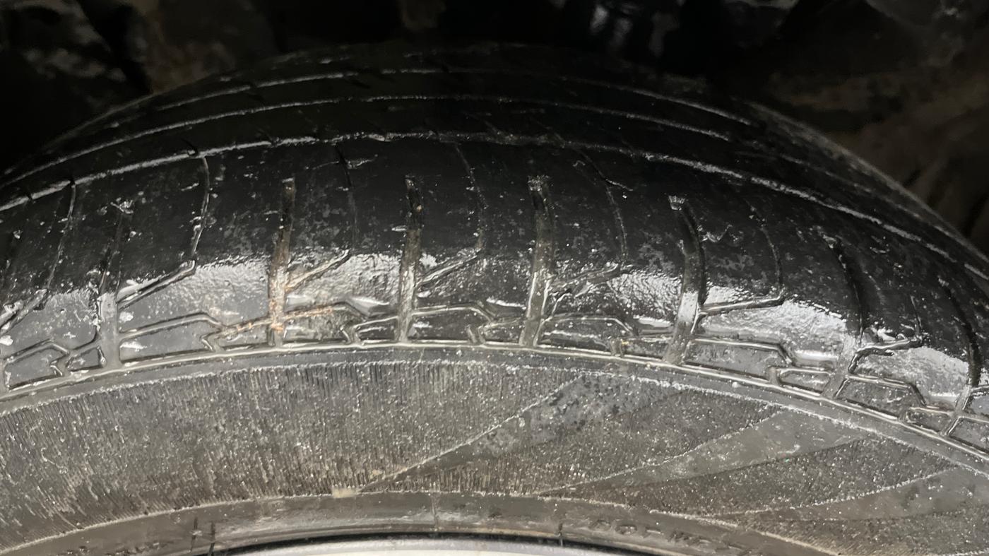 2019 KIA SELTOS GTX AT 1.4 PETROL DUAL TONE, Petrol, Automatic, 72,932 km, Left Front Tyre Tread