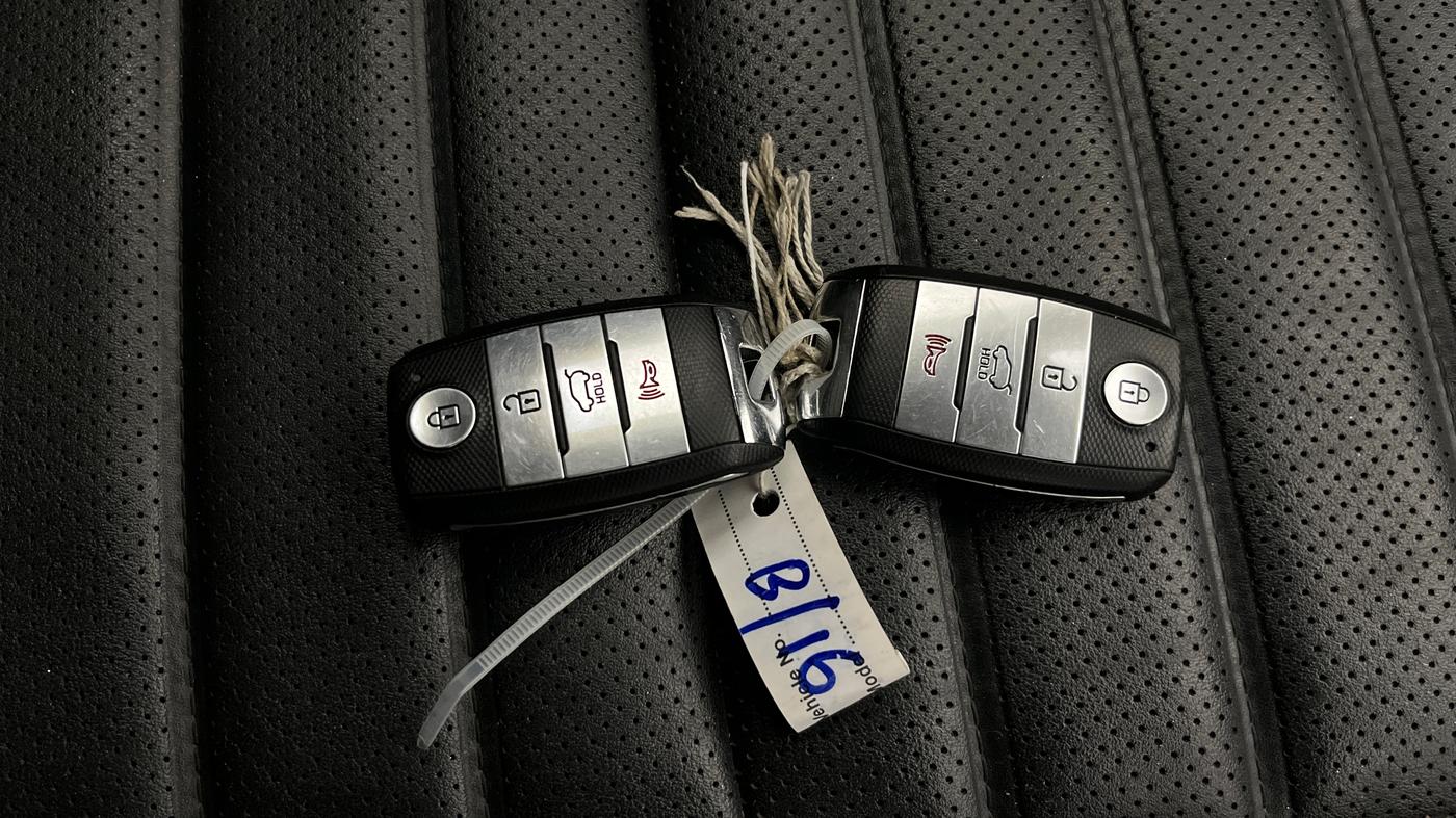 2019 KIA SELTOS GTX AT 1.4 PETROL DUAL TONE, Petrol, Automatic, 72,932 km, Key Close Up