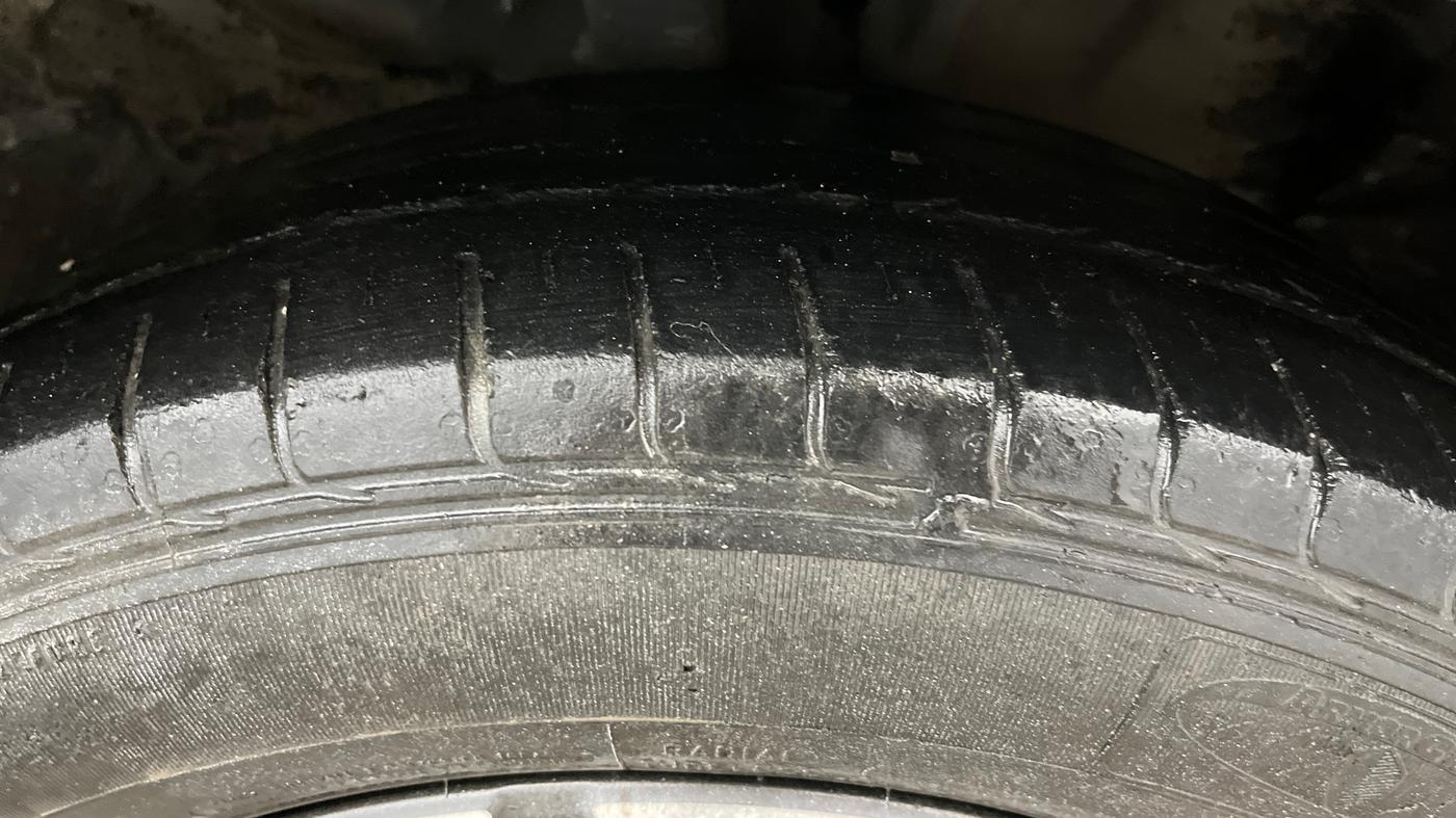 2019 KIA SELTOS GTX AT 1.4 PETROL DUAL TONE, Petrol, Automatic, 72,932 km, Right Front Tyre Tread