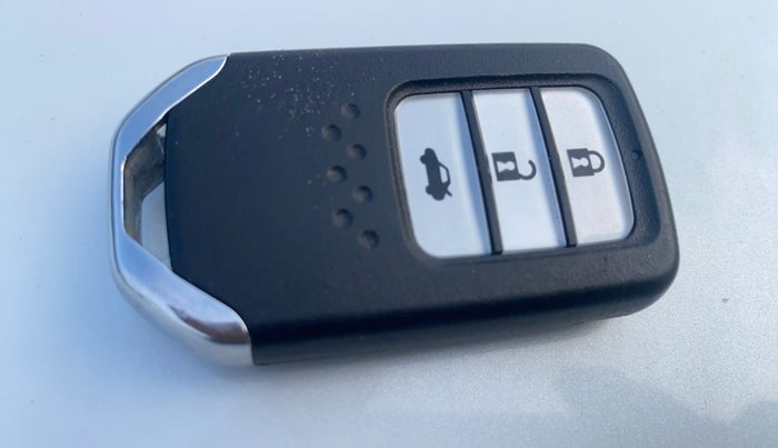 2019 Honda City 1.5L I-VTEC V MT, CNG, Manual, 78,988 km, Key Close Up