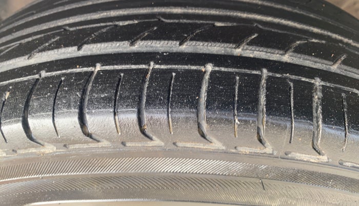 2019 Honda City 1.5L I-VTEC V MT, CNG, Manual, 78,988 km, Left Front Tyre Tread