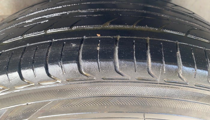 2019 Honda City 1.5L I-VTEC V MT, CNG, Manual, 78,988 km, Left Rear Tyre Tread